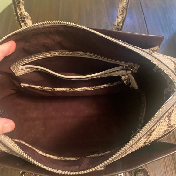 Michael Kors medium snakeskin Tote - Picture 4 of 5